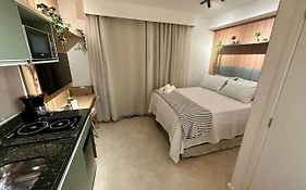 Moderno Estúdio em Bela Vista, prox a Paulista, Hospitais, Bares e Metro